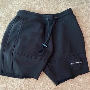 ALPHALETE VARSITY SHORTS (SM)